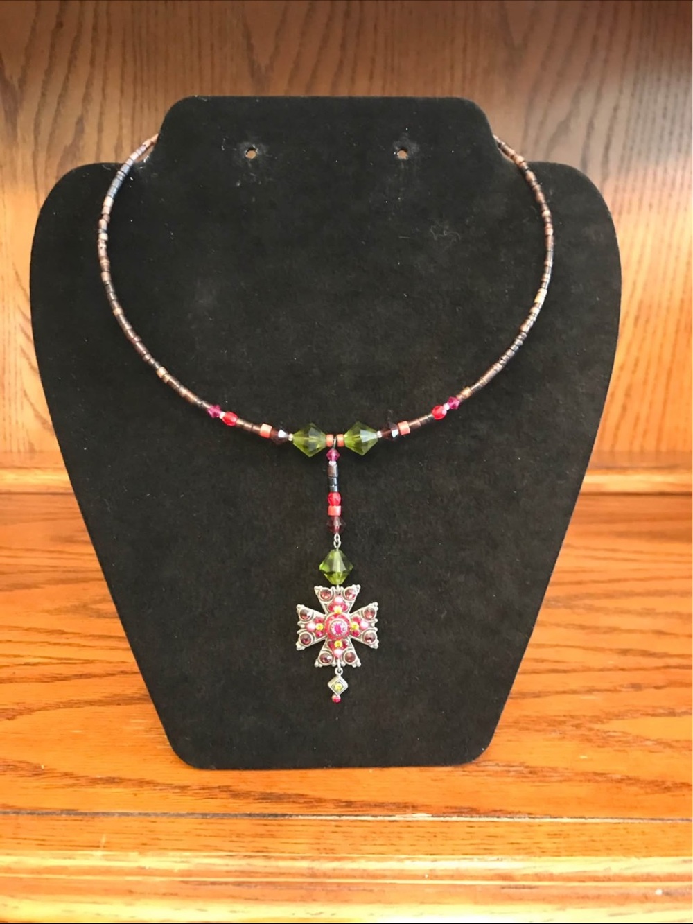 F.A.I.T.H Vintage Artisan Green and Pink Pendant Choker style Necklace